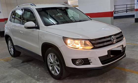 VOLKSWAGEN TIGUAN 2.0 TSI 16V TURBO GASOLINA 4P TIPTRONIC VOLKSWAGEN TIGUAN 2.0 TSI 16V TURBO GASOLINA 4P TIPTRONIC